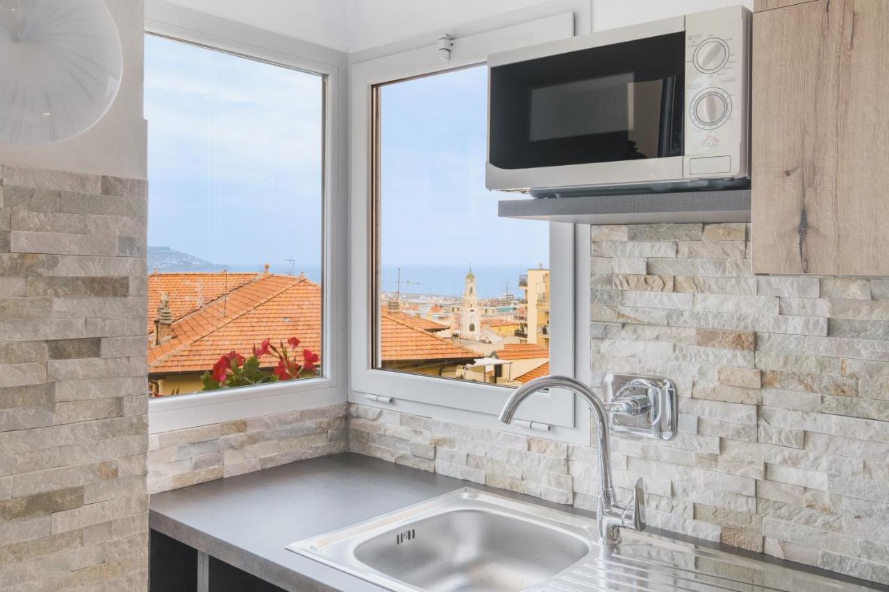 Matty's - Center - Sea View - Free Parking - Strategic Area Apartment