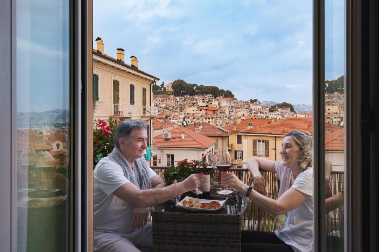Matty's - Center - Sea View - Free Parking - Strategic Area