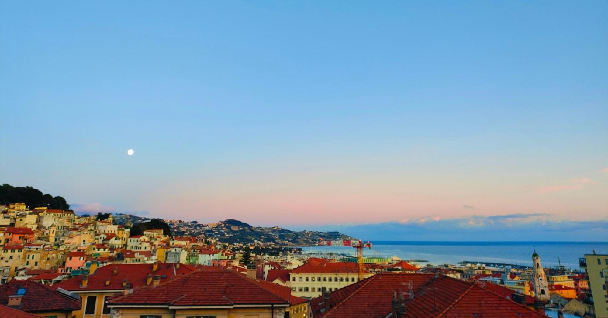 Matty's - Center - Sea View - Free Parking - Strategic Area Apartment